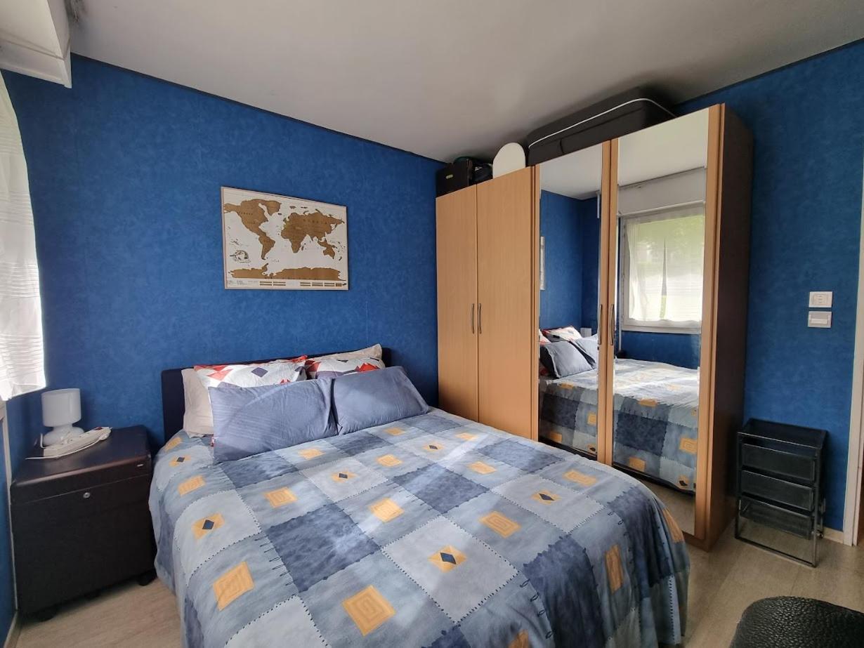 Chambre Avec Sdb Et Toilettes Privatives ロニー＝スー＝ボワ エクステリア 写真